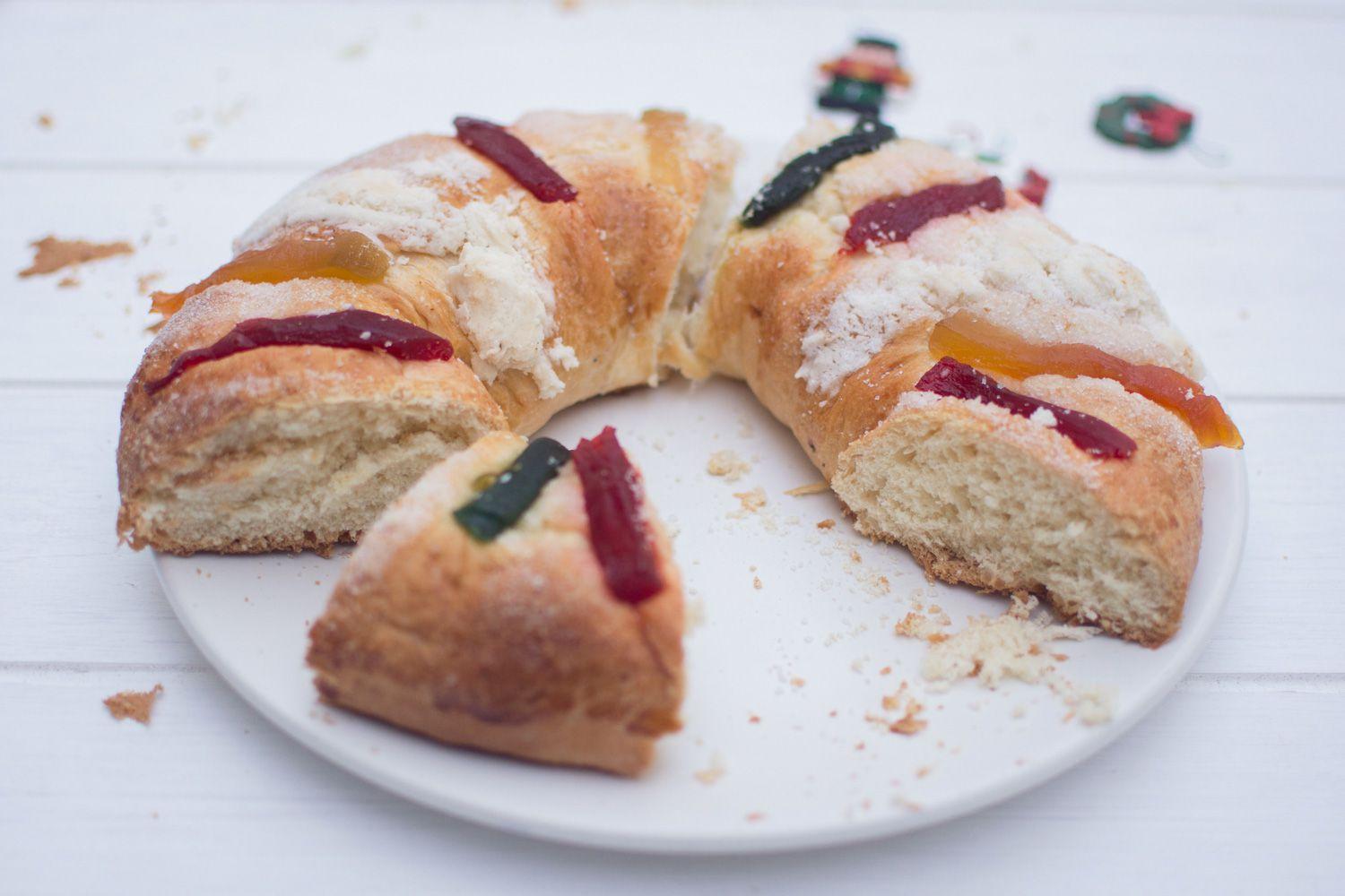 Your Guide to Rosca de Reyes, a Sweet Bread Celebrating Three King's Day