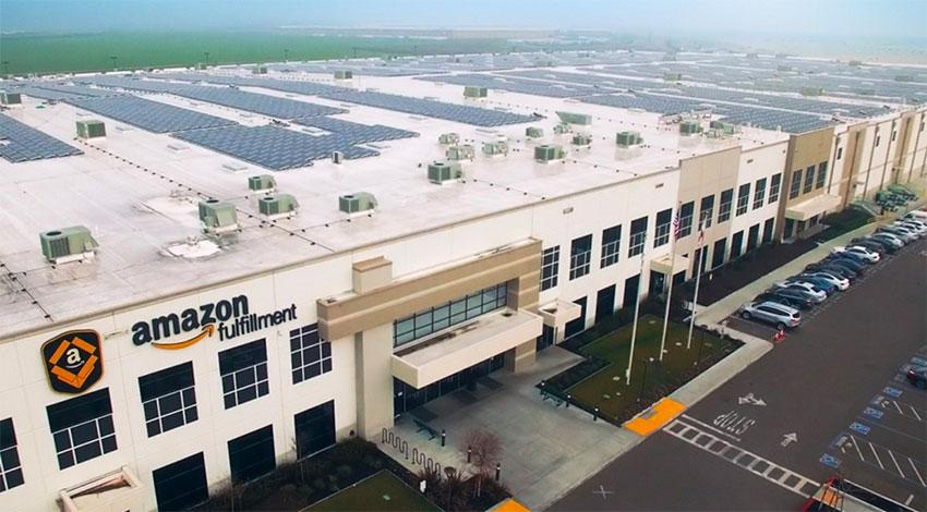 Amazon inaugurates new distribution center in México state