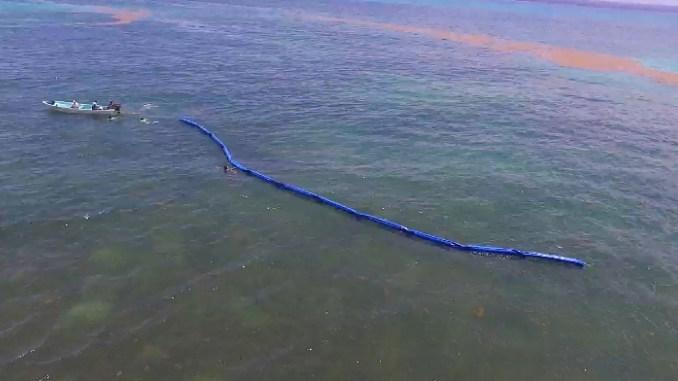 Two US sargassum boats head to Cancun while barriers placed at Playa del Carmen - Riviera Maya News