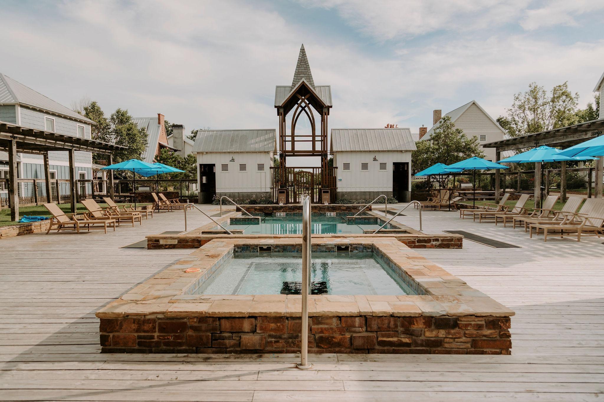 A Walking Tour of Carlton Landing: 