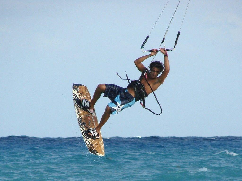 Kiteboarding in Playa del Carmen
