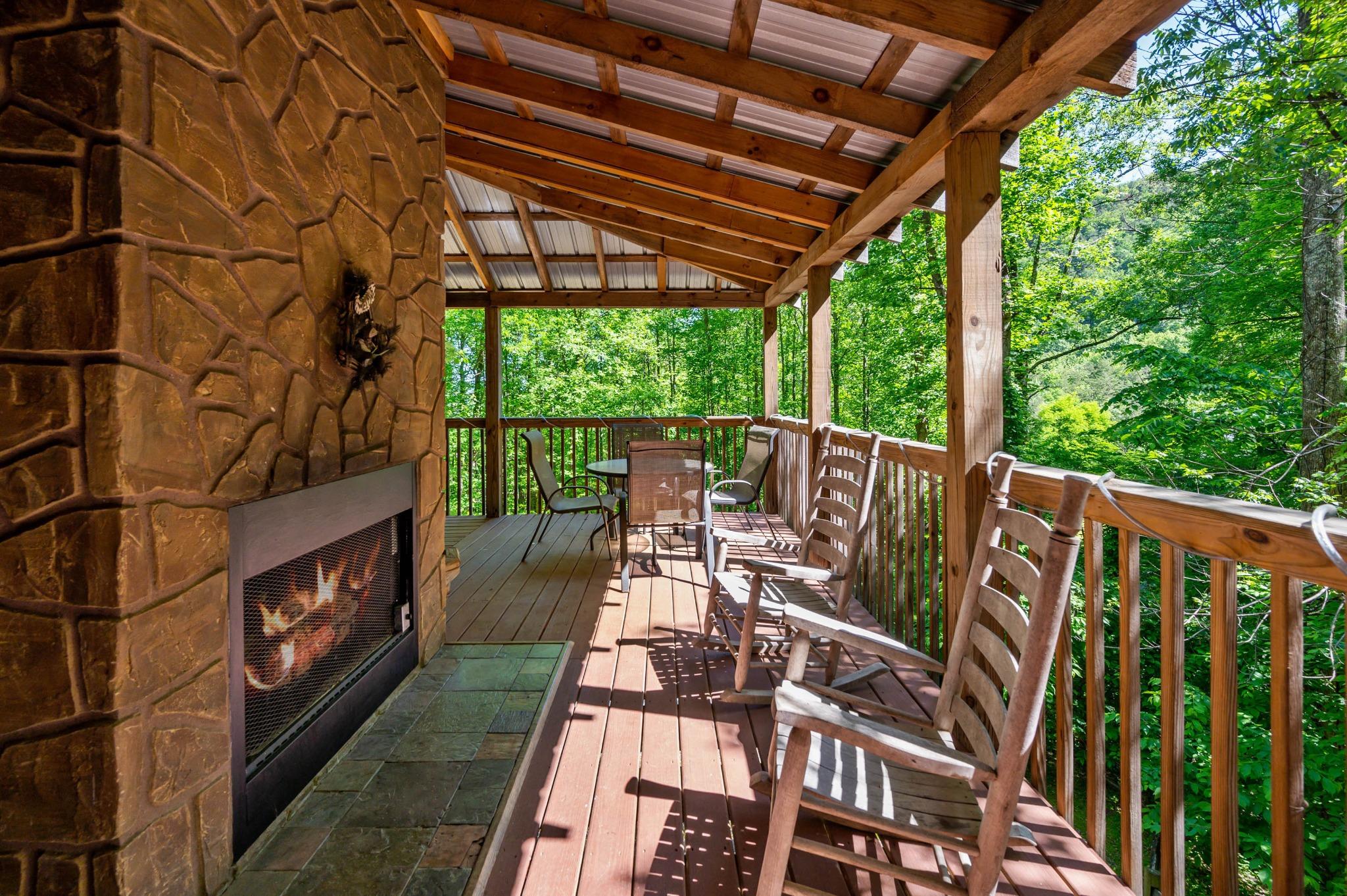 Romantic Escapes for Couples Who Love Fall