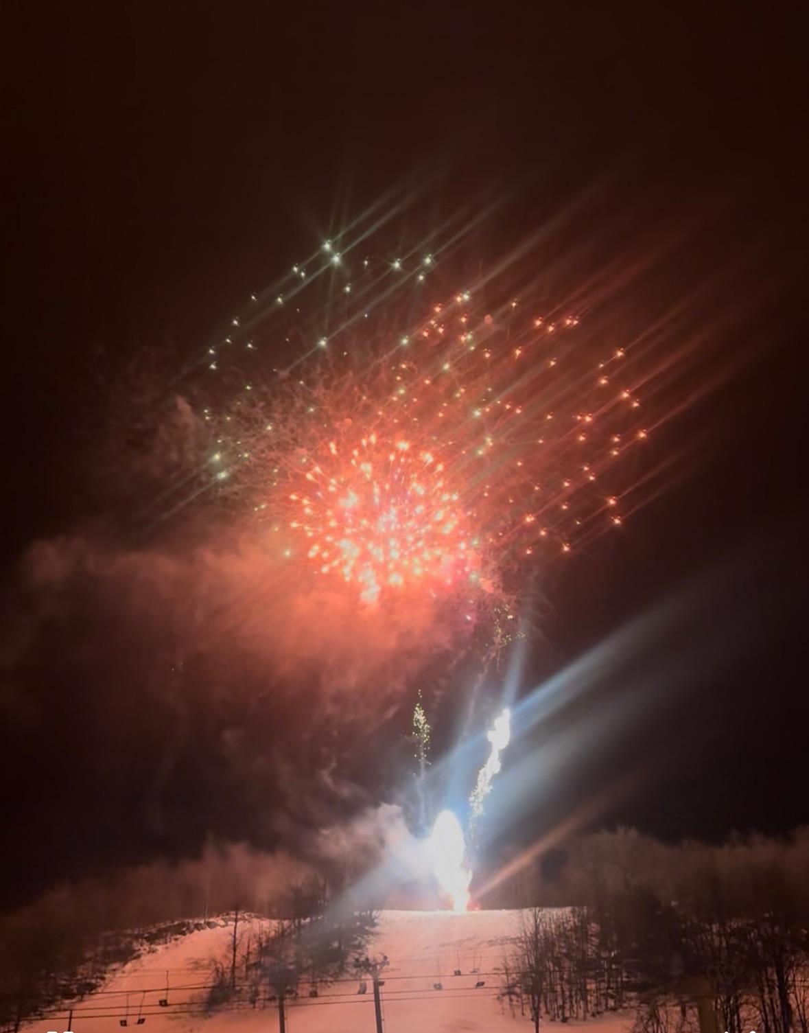 🎆 Celebrate New Year’s Eve at Cabin Fevers 2 near Big Powderhorn 